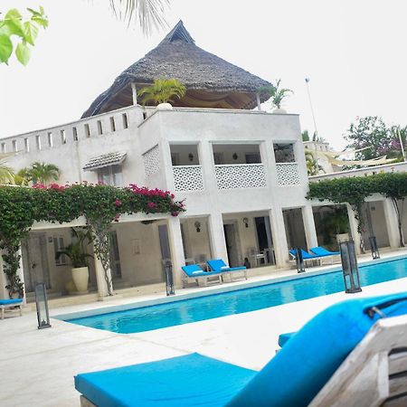 The Villa Luxury Suites Hotel Diani Beach Extérieur photo