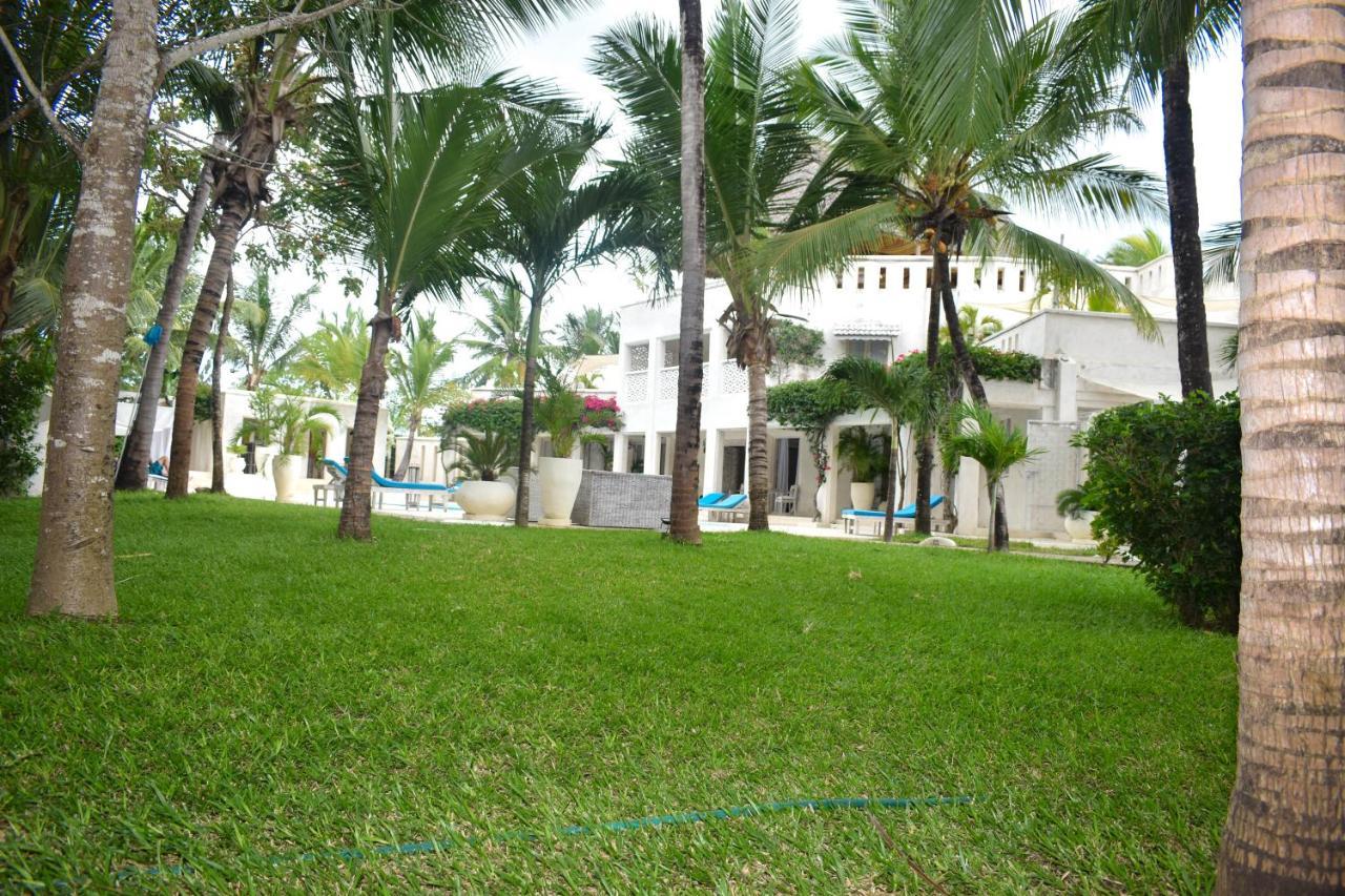 The Villa Luxury Suites Hotel Diani Beach Extérieur photo