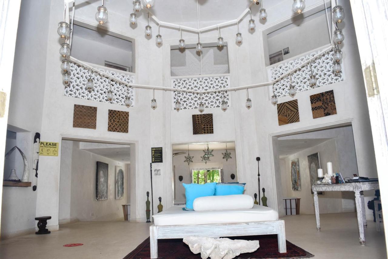 The Villa Luxury Suites Hotel Diani Beach Extérieur photo