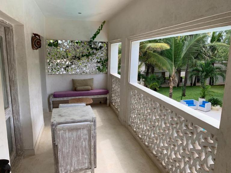 The Villa Luxury Suites Hotel Diani Beach Extérieur photo