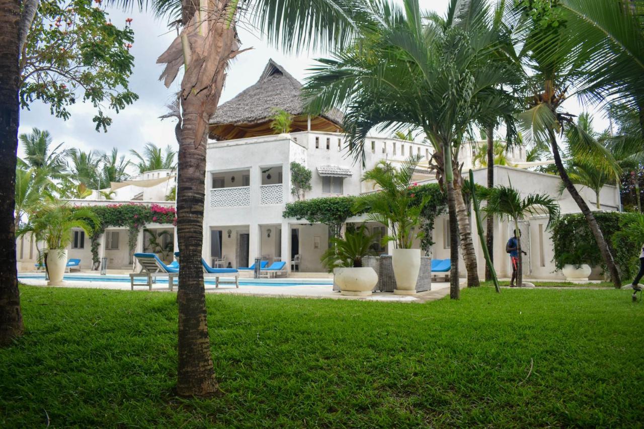 The Villa Luxury Suites Hotel Diani Beach Extérieur photo