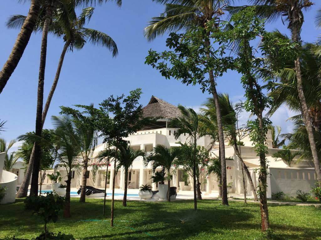 The Villa Luxury Suites Hotel Diani Beach Extérieur photo